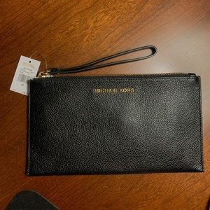 Michael Kors - Large Zip Clutch Leather Wristlet